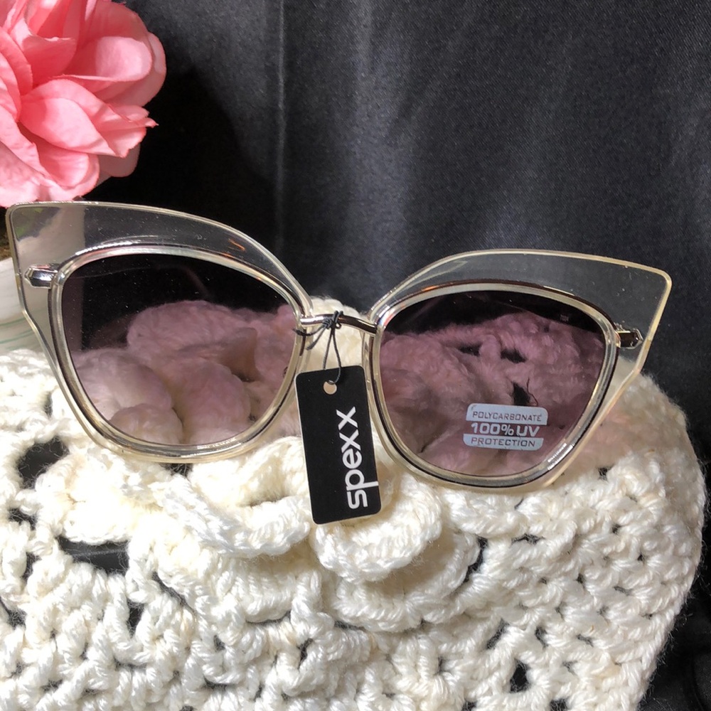 Black Cat-Eye Glasses with Metallic Frame
